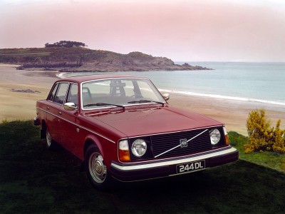VOLVO-244-2429_23.jpg
